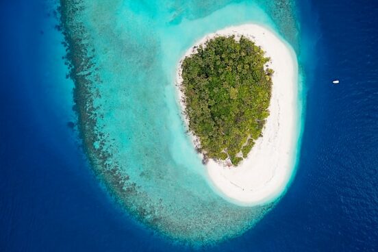 December Tourist Arrivals in Maldives Sees 2% Decline. Photo Credit: Hoodh Ahmed via Unsplash December Tourist Arrivals in Maldives Sees 2% Decline. Photo Credit: Hoodh Ahmed via Unsplash