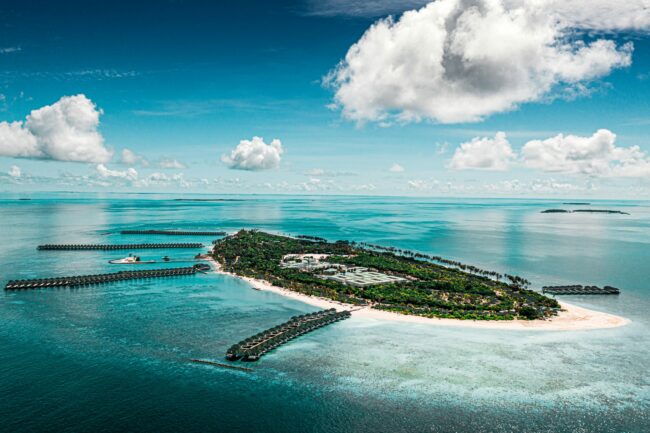 Siyam World x CLEANMaldives 2025 Recycling Initiative. Photo Credit: hoteliermaldives.com via Google Images Siyam World x CLEANMaldives 2025 Recycling Initiative. Photo Credit: hoteliermaldives.com via Google Images